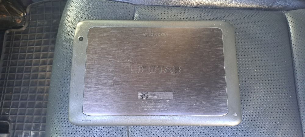Tablet Medion Lifetab E10320 10" | Sprawny | Do bajek, e-booków, www