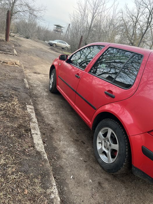 Автомобіль Golf 4 1.4 16V