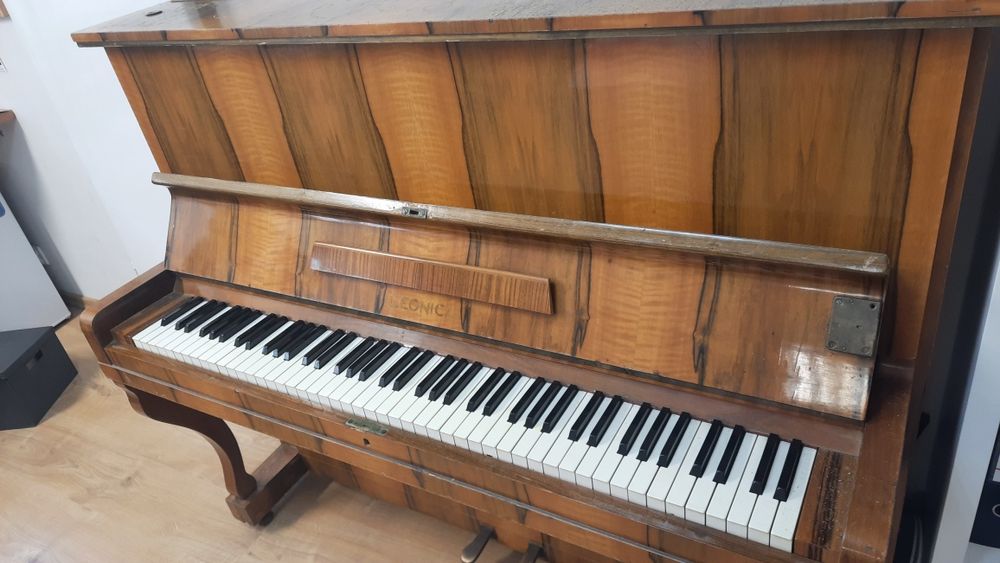 Pianino Legnica pilnie sprzedam