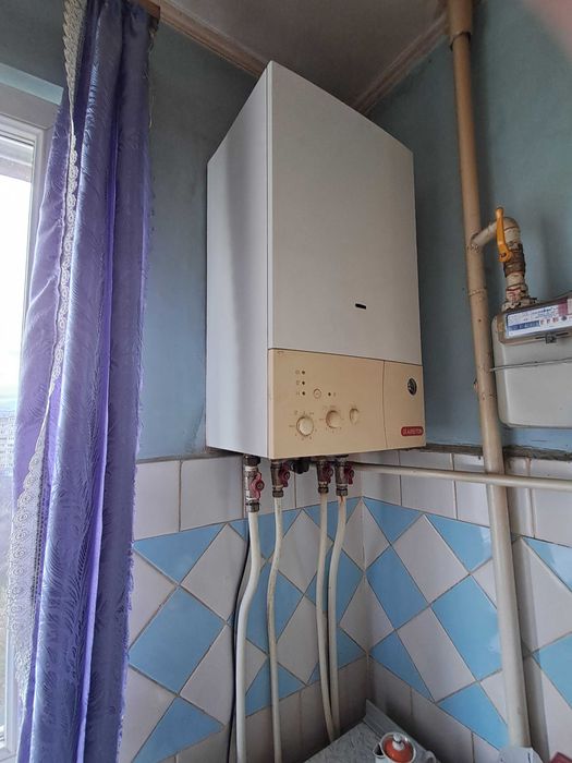 Продається 2-х кімнатна квартира