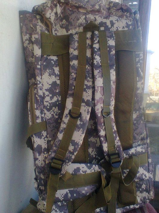 Рюкзак тактический камуфляж новый крепкий.