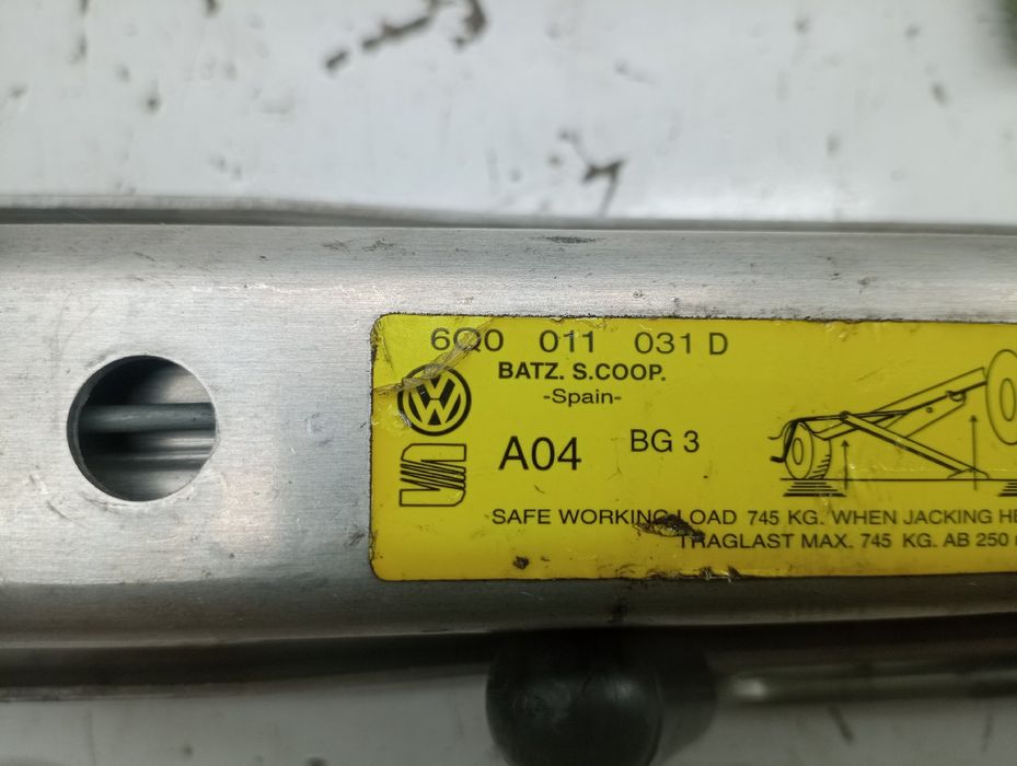 Kit de troca de pneu - VOLKSWAGEN Polo (9N_) | 01 - 14
