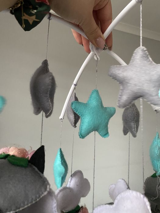 Karuzela do łóżeczka handmade filcowa zwierzątka leśne