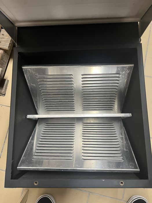 Máquina de Fumo Rastejante BeamZ 1800W (ICE1800)