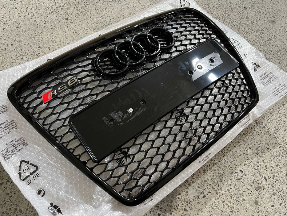 решетка а6 с6 Решітка радиатора Audi a6 c6 s6 rs6