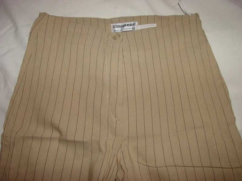 Ciamberra Spodnie beżowe w paski rozm.M/L wysoki stan dzwony