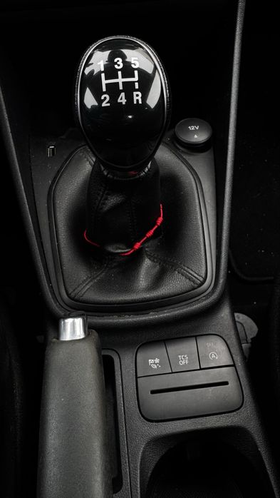 Ford Fiesta — fotografia 8