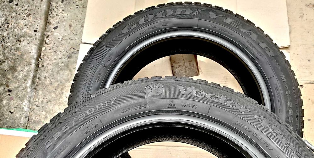 Шини 225/50R17 Goodyear. 99%. 2023р. всесезонні