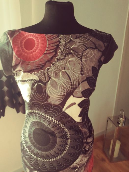 Sukienka.lato szaro wzory M.Desigual