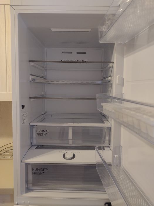 Lodówka Samsung RB34C675DWW