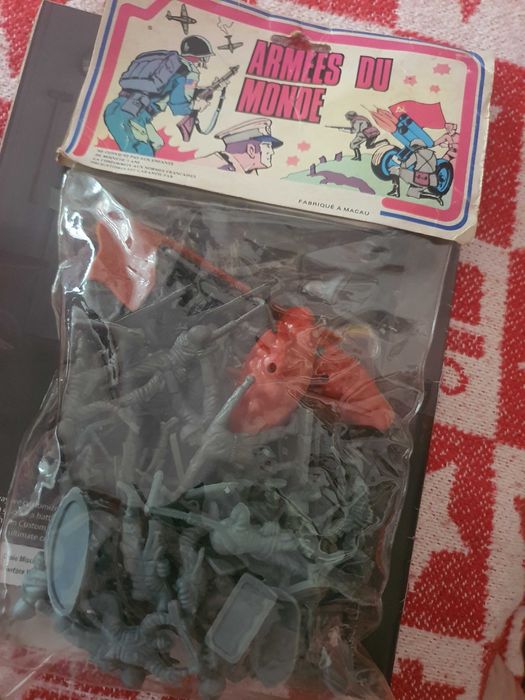 Antiga Embalagem de bonecos militares para maquetas - Made in Macau