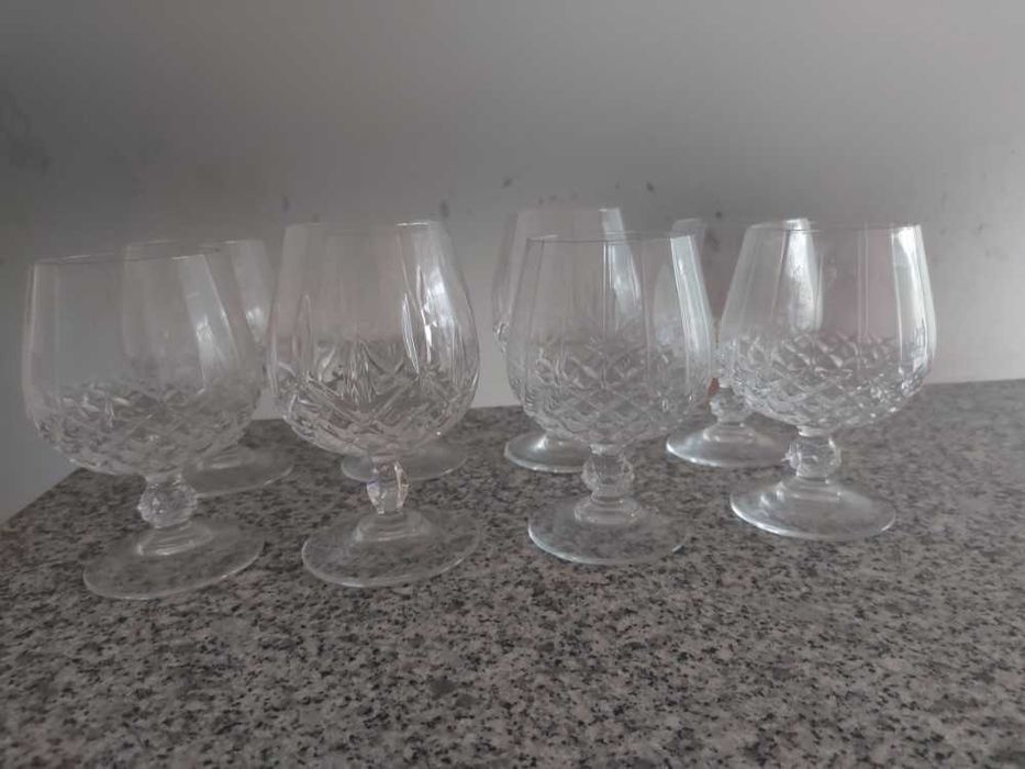 Conjunto de Garrafa e 8 Copos de Cristal