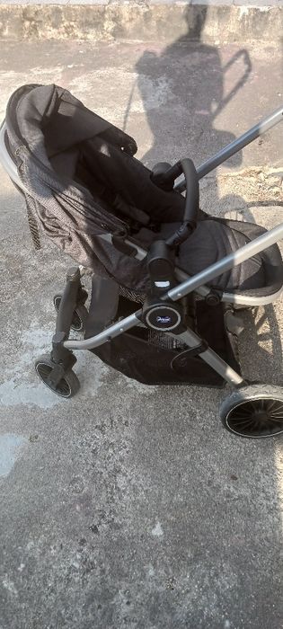 Vendo carrinho de bebé