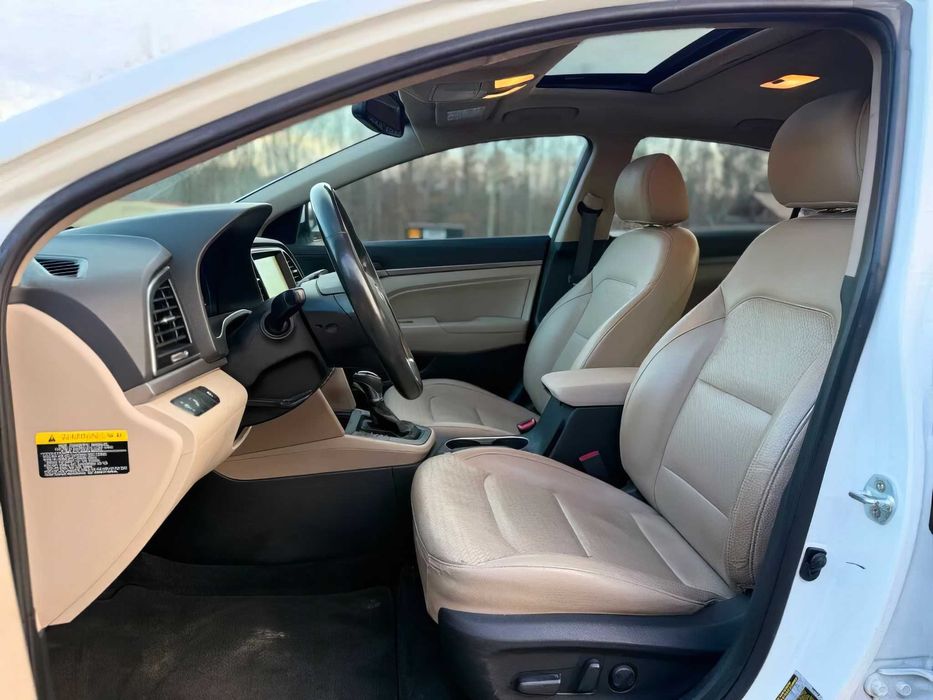 Hyundai Elantra      2017