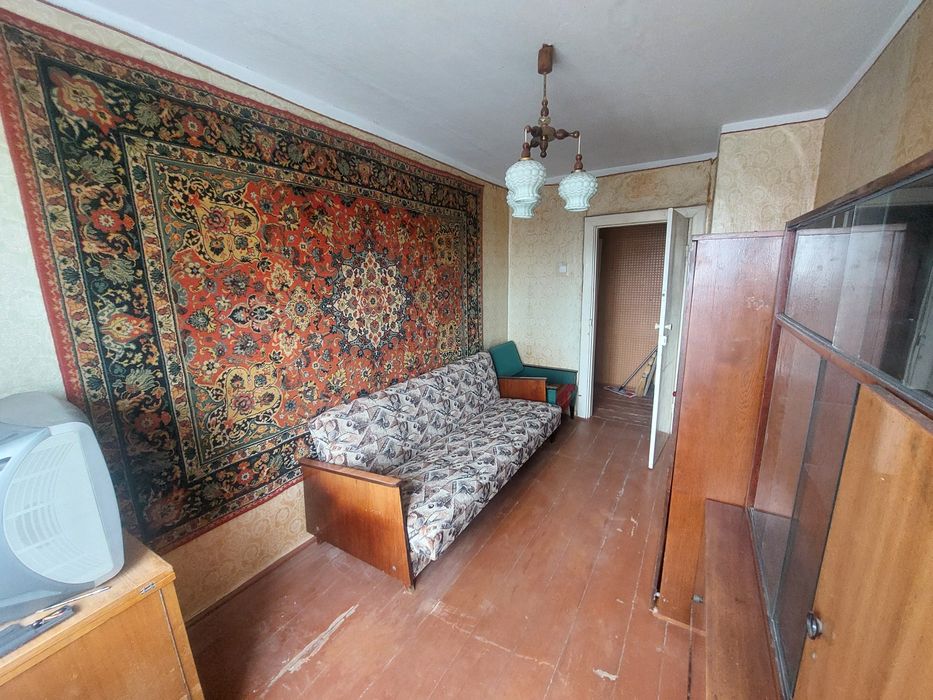 Продажа / обмен 2 комн Космонавтов / Херсонское шоссе  Площадь Победы