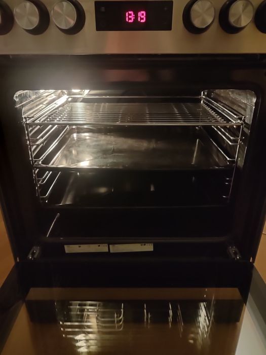 Плита електрична beko 60см fsm67320gxs