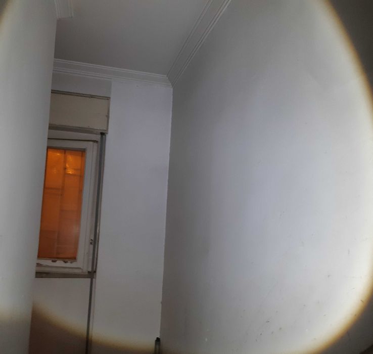 Potente Lanterna d Mão LED Zoom USB Bateria Embutida Recarregável Nova