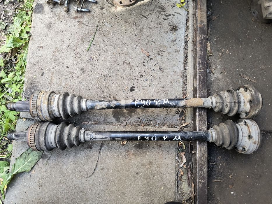 Półoś napędowa BMW seria 1 E81 E82 E87 E88 polos tylna BMW seria 3 E90 E91 E92 E93 mała głowa prawa