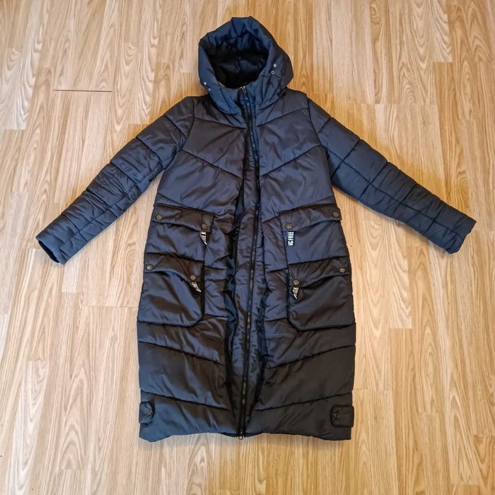 Куртка пуховик женская б/у размер 46 чёрная