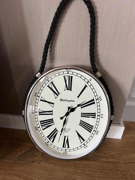 Zegar ścienny Miloo Home model Taylor H67Cm