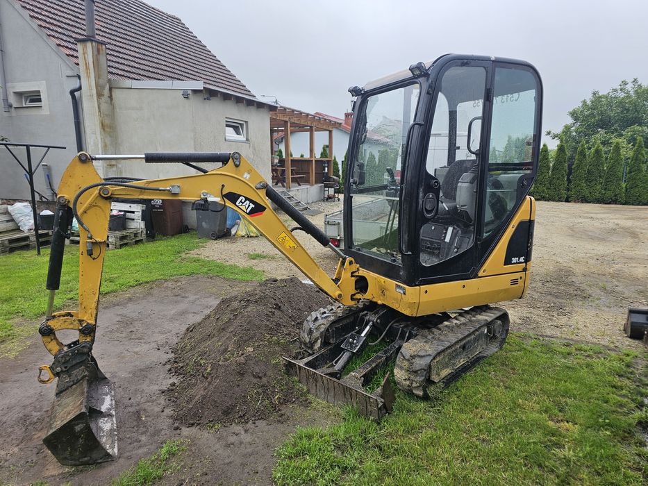 Usługi minikoparką minikoparka