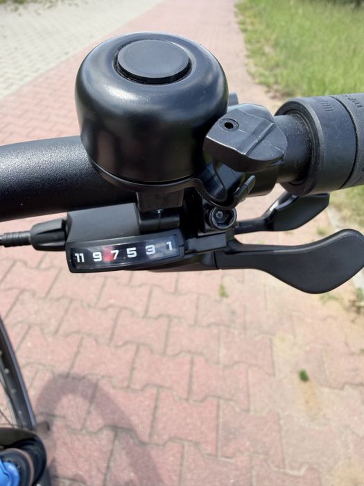 Rower elektryczny Cube touring 79 km