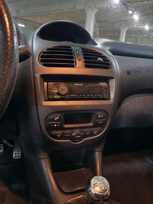 Peugeot 206 HDI 1600 5 lugares