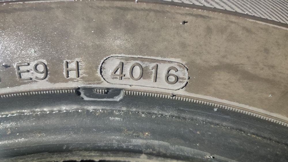 Шины зима 235/65 R16C Henkook