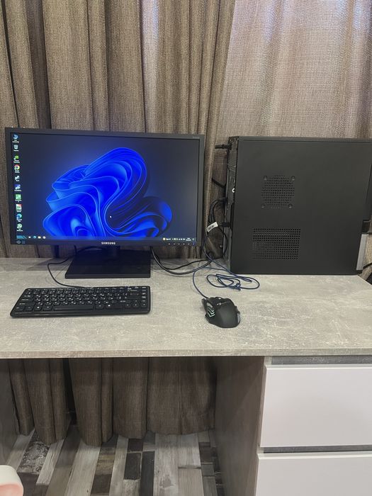 Компьютер i5 8gb озу r9 280 + монітор 24