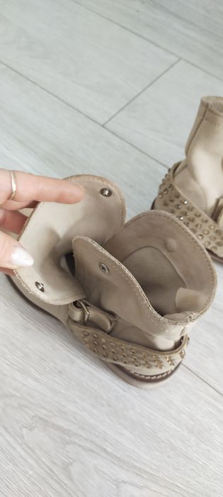 Włoskie przepiękne botki skóra naturalna 37