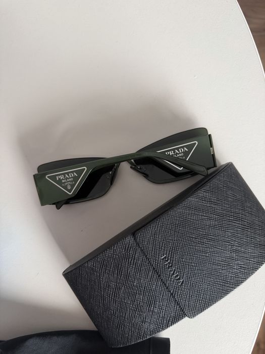 Okulary orzeciwsłoneczne prada