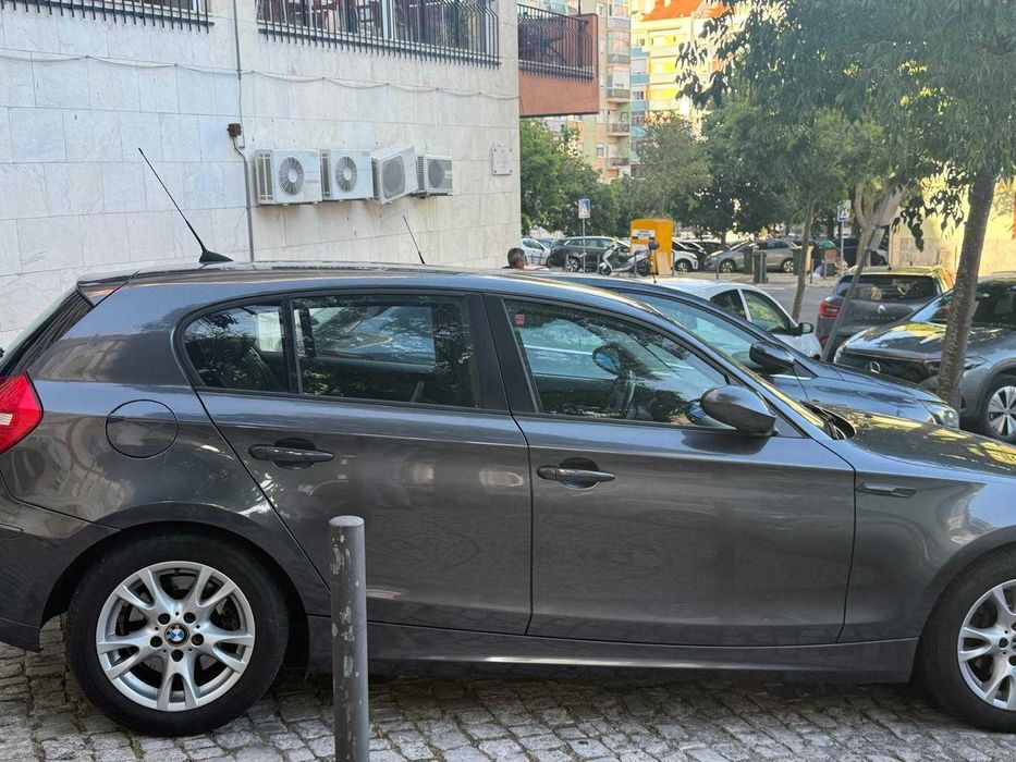 BMW 118d Pack M - Motor Trocado + Manutenção Recente