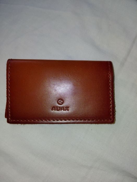 Nowe, skórzane etui na wizytówki/karty Adax