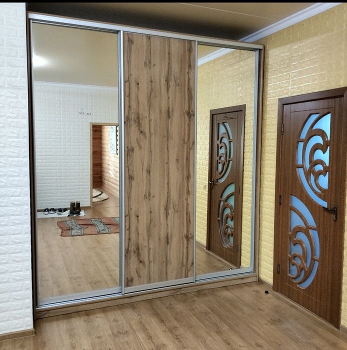 Шафи-купе  та різні меблі