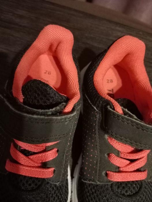 Кросівки для дівчинки