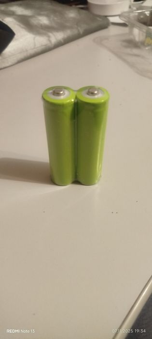 Акумулятор 3,7 V новий