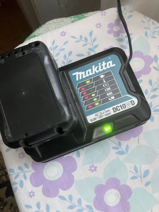 Лобзик аккумуляторный.