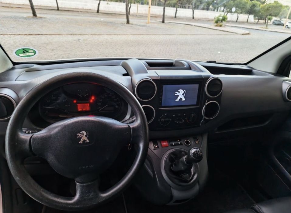 Citroen Berlingo 1.6 hdi 75cv 3 lugares ( RESERVADA )