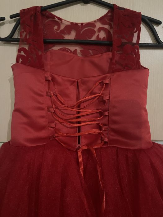 Дитяча святкова сукня на 4-6років