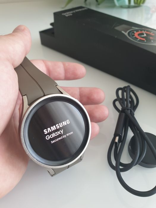 Смарт-годинник Samsung Galaxy Watch 5 Pro 45mm LTE Gray Titanium (SM-R925FZTAEUE)