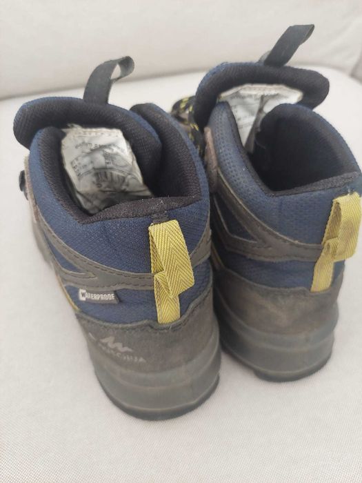 Botas Caminhada Quechua MH500 impermeáveis para criança