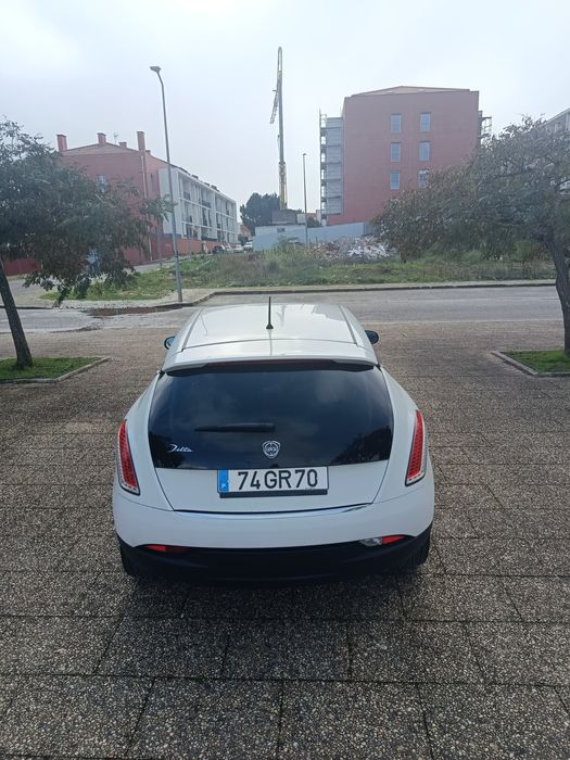 Lancia Delta 2.0 16v caixa de 6velocidades impecável  !!!