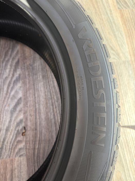 Шини Vredestein 265/45/R21
