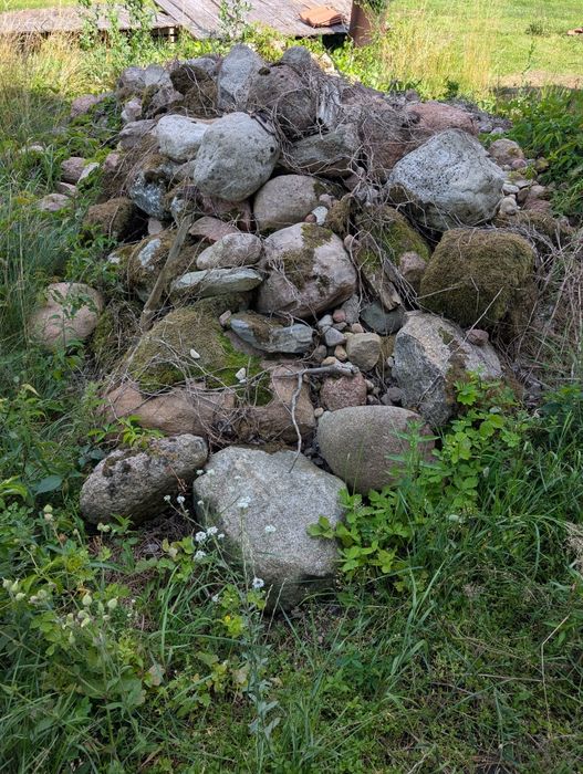 Oddam duże kamienie