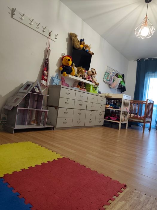 200 euros, inclusos pequeno almoço e Almoço