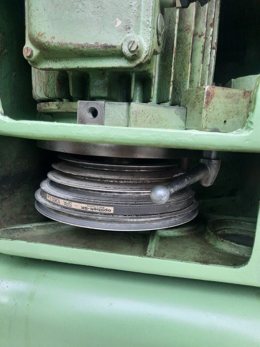 Фрезерний верстат Comag