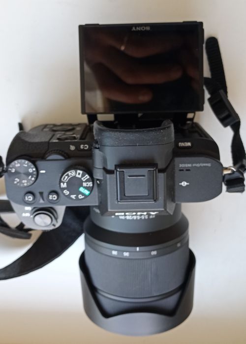 Продам фотокамеру SonyA7m2