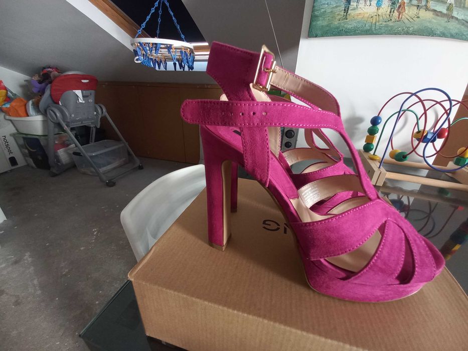 Sandálias da Mango n38