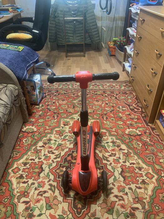 Продам детский самокат