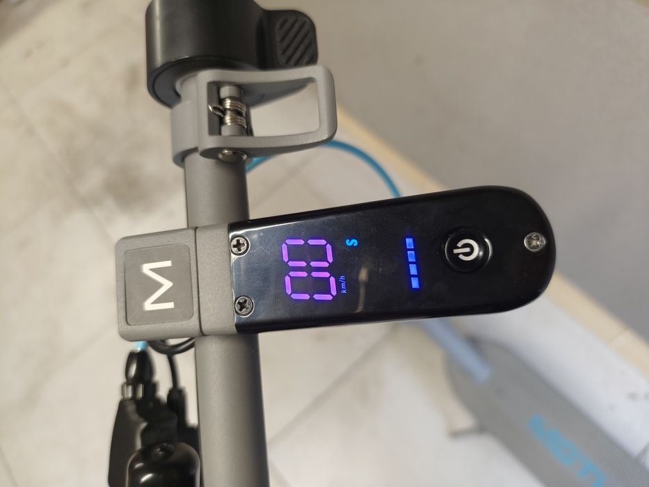 Hulajnoga elektryczna   Motus 10